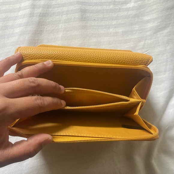 Yellow Leather Women's Wallet - Safe Keeper Wallet - Picture 5 of 16